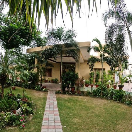 Sheela Stays Ludhiana Exterior foto