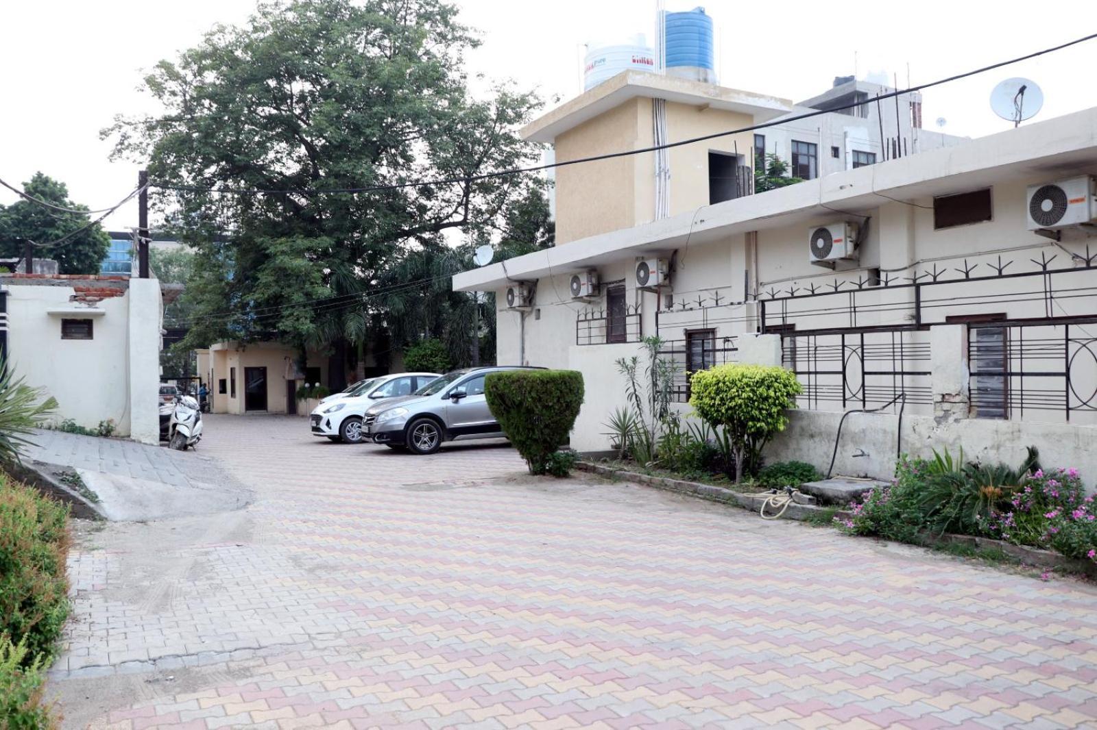 Sheela Stays Ludhiana Exterior foto